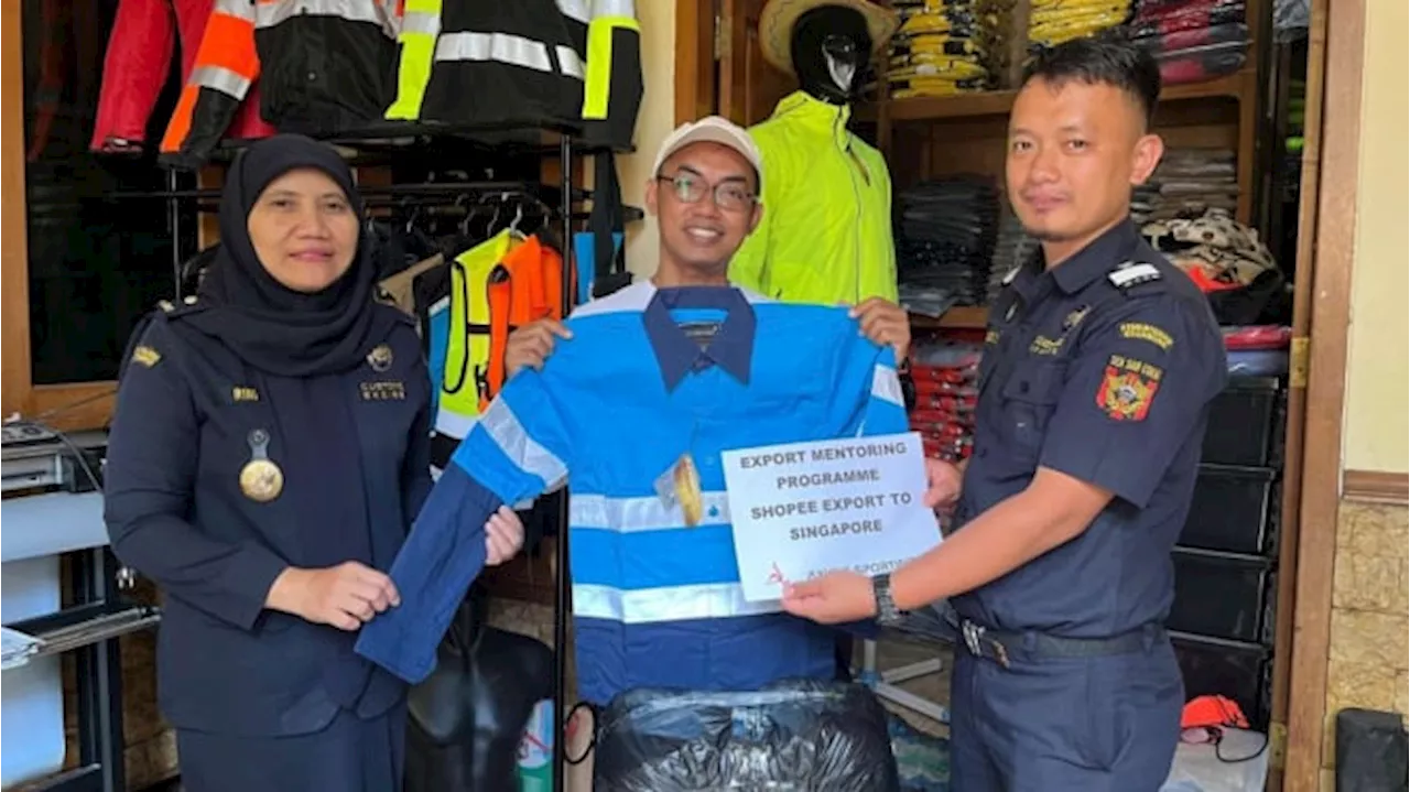 Safety Jacket dari Kota Bunga Laris di Negeri Singa