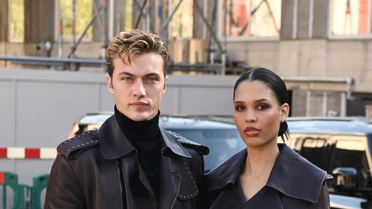 Nara Smith and Lucky Blue Smith Twin in Trench Coats at Burberry’s Spring 2025 Show