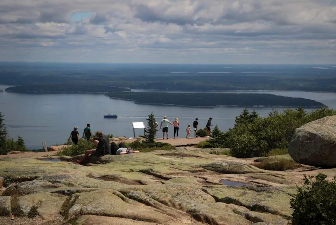 Acadia Mountain Guides Climbing School partners with Dartmouth to offer mountain medicine program