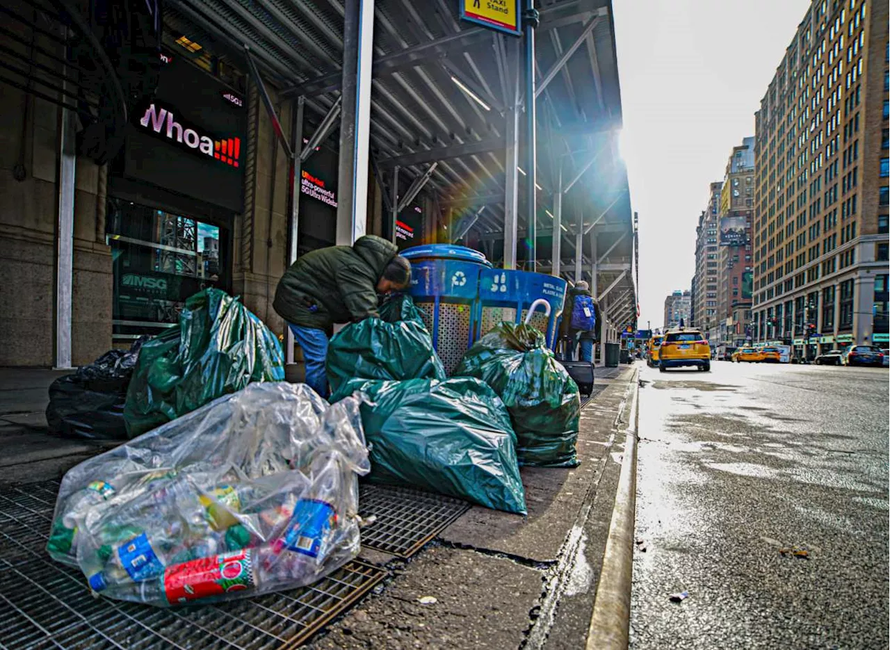 Volunteers needed for Great Broadway Sweep to cleanup the Big Apple during Climate Week NYC