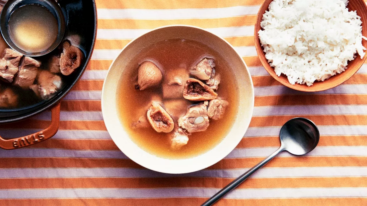 Pork Rib Soup With Figs