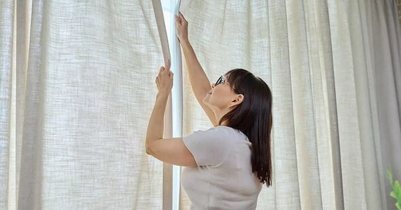 Met Office warns households to shut their curtains at 4pm