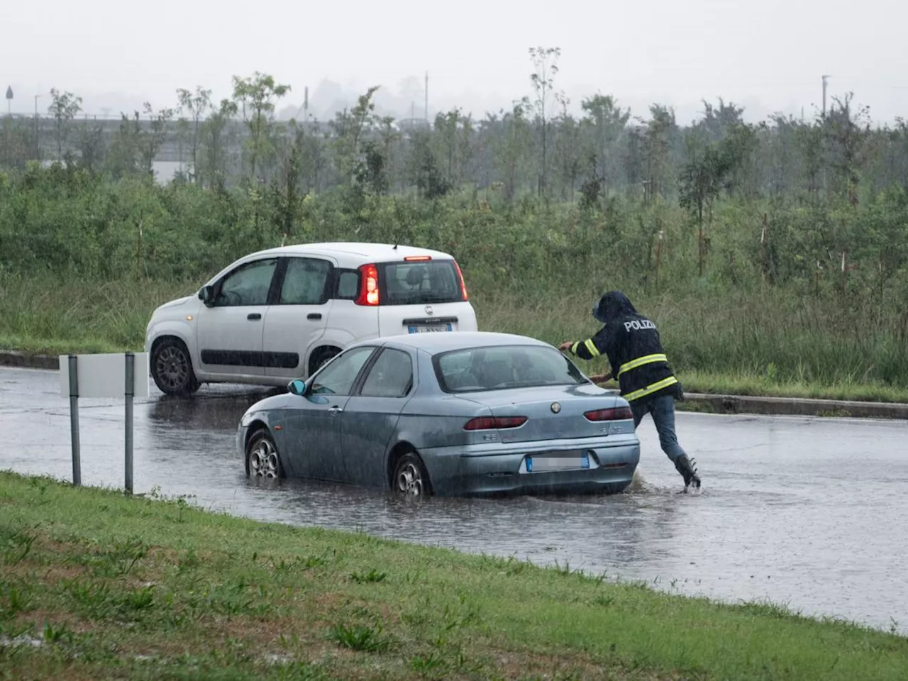 Ciclone Boris in Emilia-Romagna è allerta rossa: allagamenti e scuole evacuate