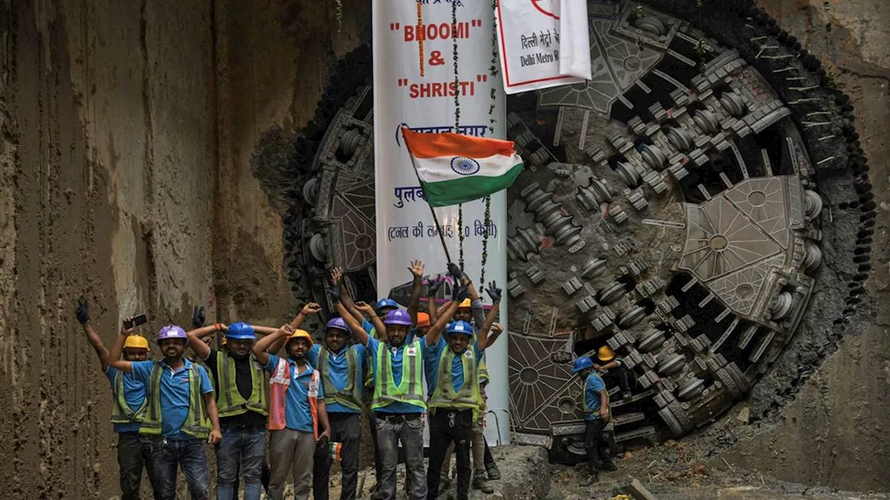 Delhi Metro Phase-4: चौथे चरण की सबसे लंबी सुरंगों का खोदाई का काम पूरा, जानिए जमीन से कितनी नीचे दौड़ेगी मेट्रो