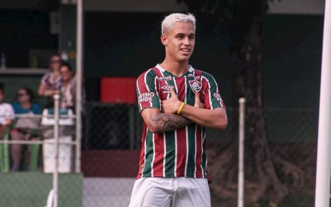 Fluminense encaminha venda de Arthur para clube marroquino