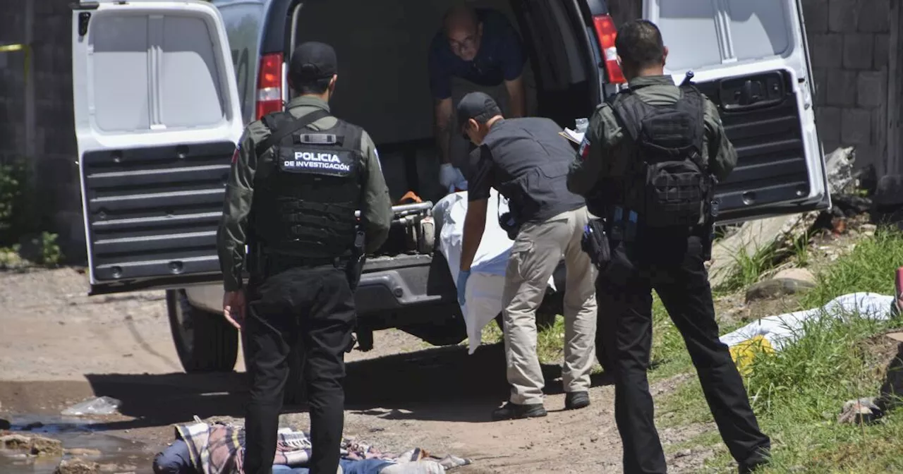 Confrontación entre facciones del Cártel de Sinaloa deja una treintena de muertos en México