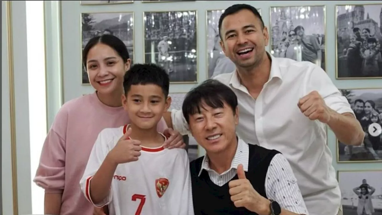 Shin Tae Yong Mampir ke Rumah Raffi Ahmad dan Nagita Slavina, Kasih Hadiah Spesial Buat Rafathar