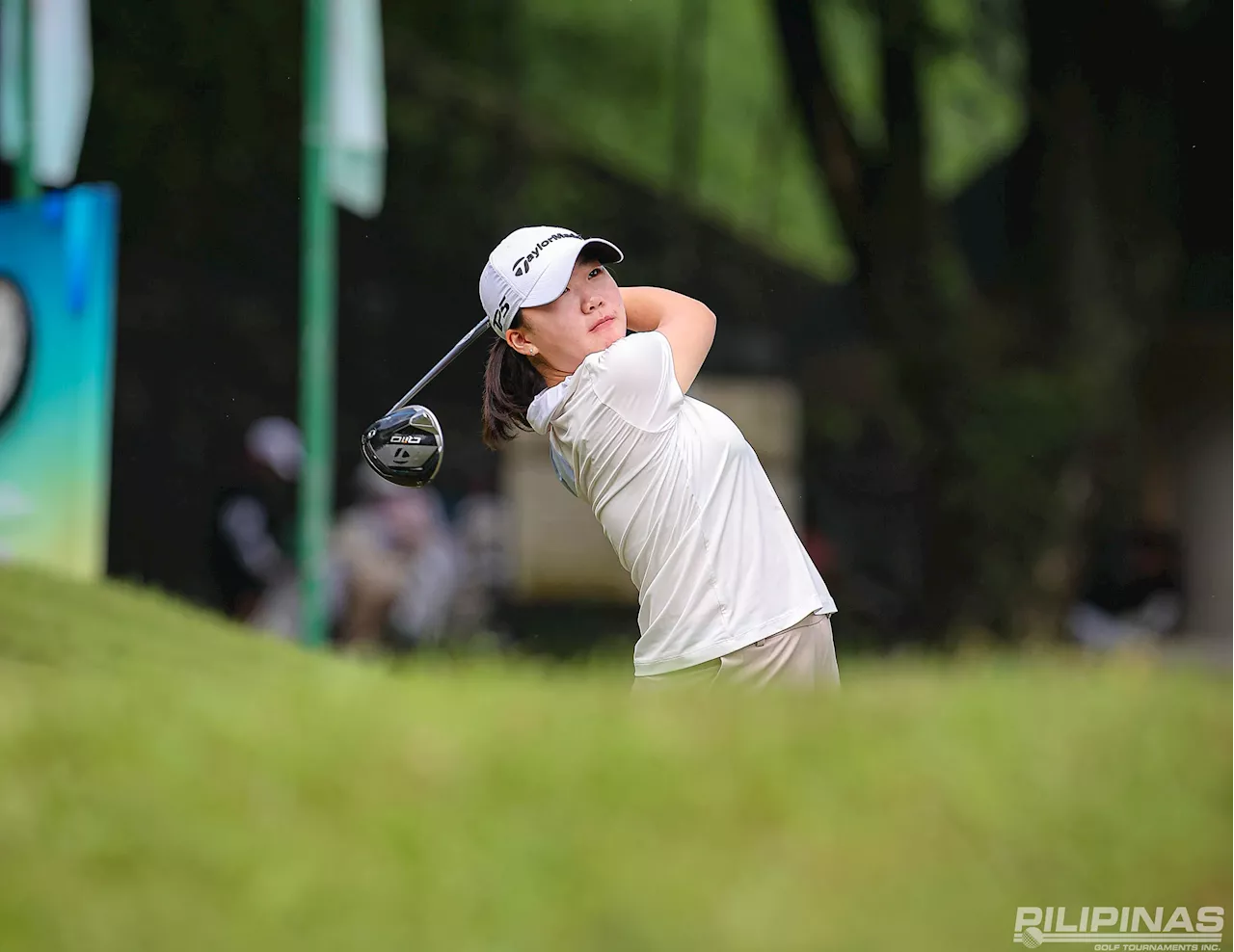 Junior PGT champ outshines pros with gutsy 73