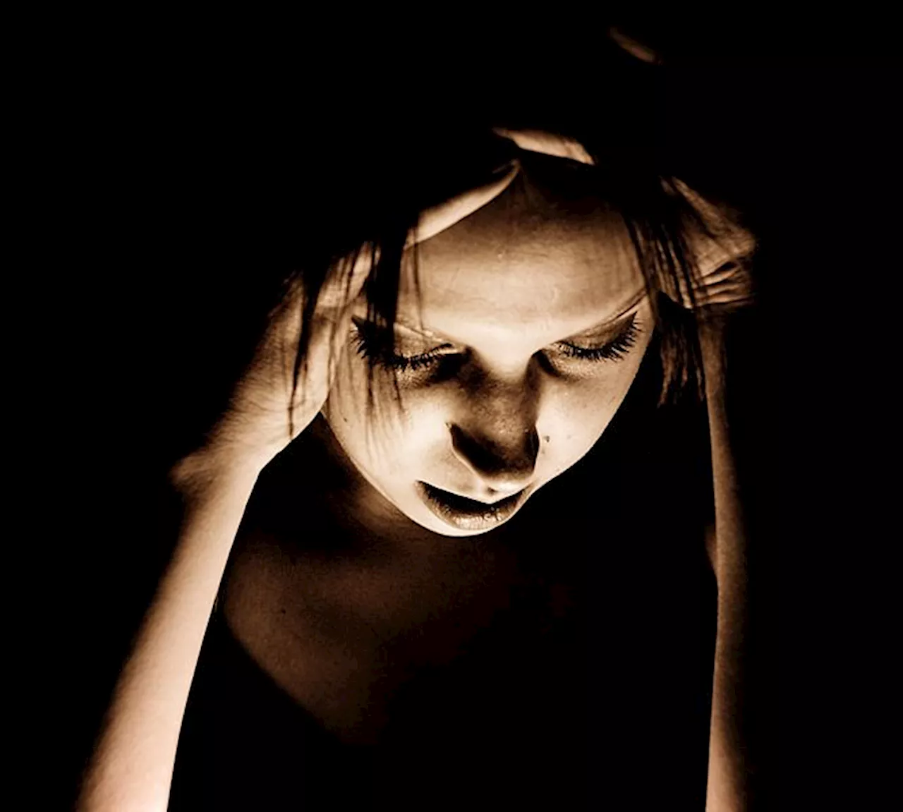 The most effective migraine drugs should be promoted globally and guidelines updated accordingly, say researchers