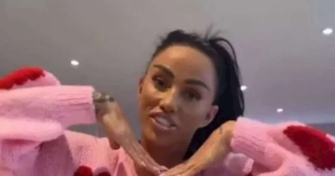 Katie Price fans issue same complaint with five-minute make-up routine