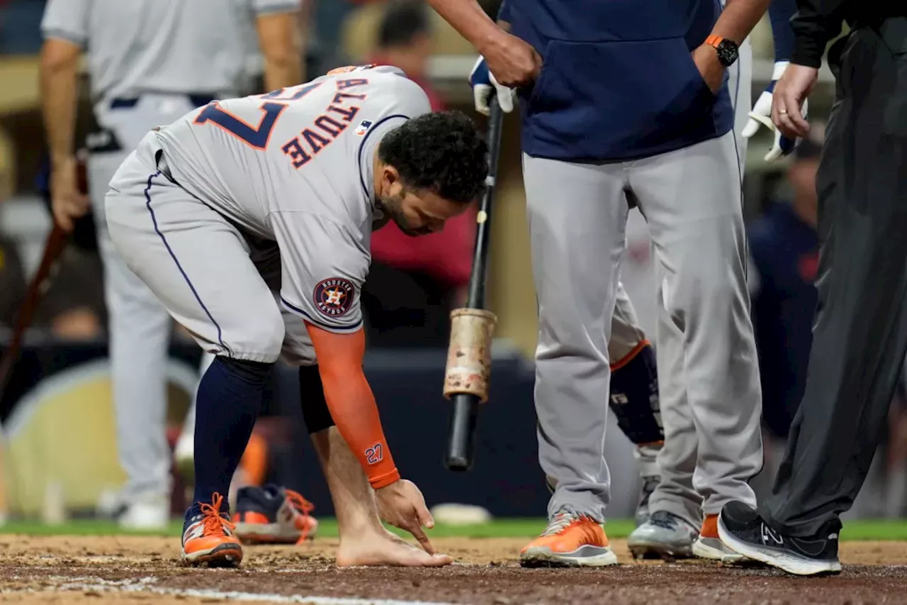 Jose Altuve ejected after taking off sock and cleat in wild scene in Astros' win