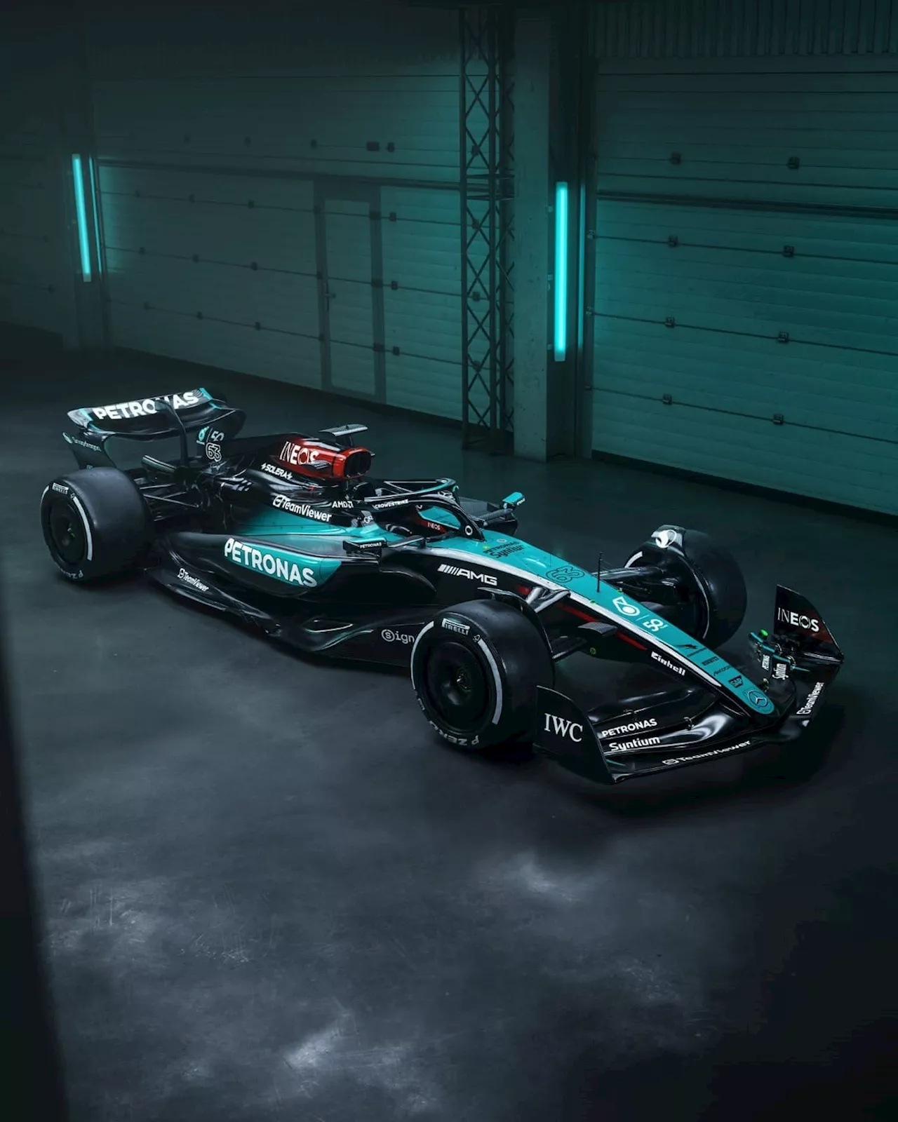 Mercedes troca o prata pelo verde e apresenta novo visual para o GP de Singapura