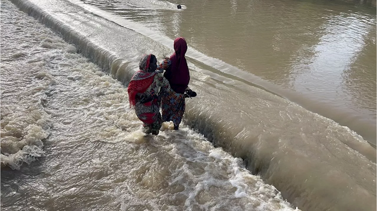 Nigeria flags flood risk in 11 states as Cameroon releases dam water - SABC News