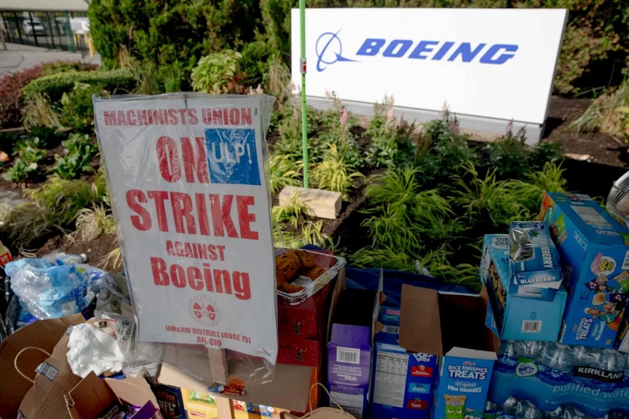 Boeing, workers' union resume talks