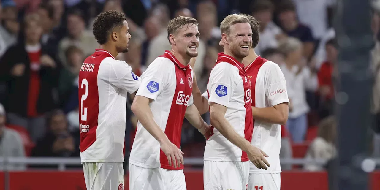 Ajax walst over Fortuna Sittard heen, Klaassen en Weghorst debuteren