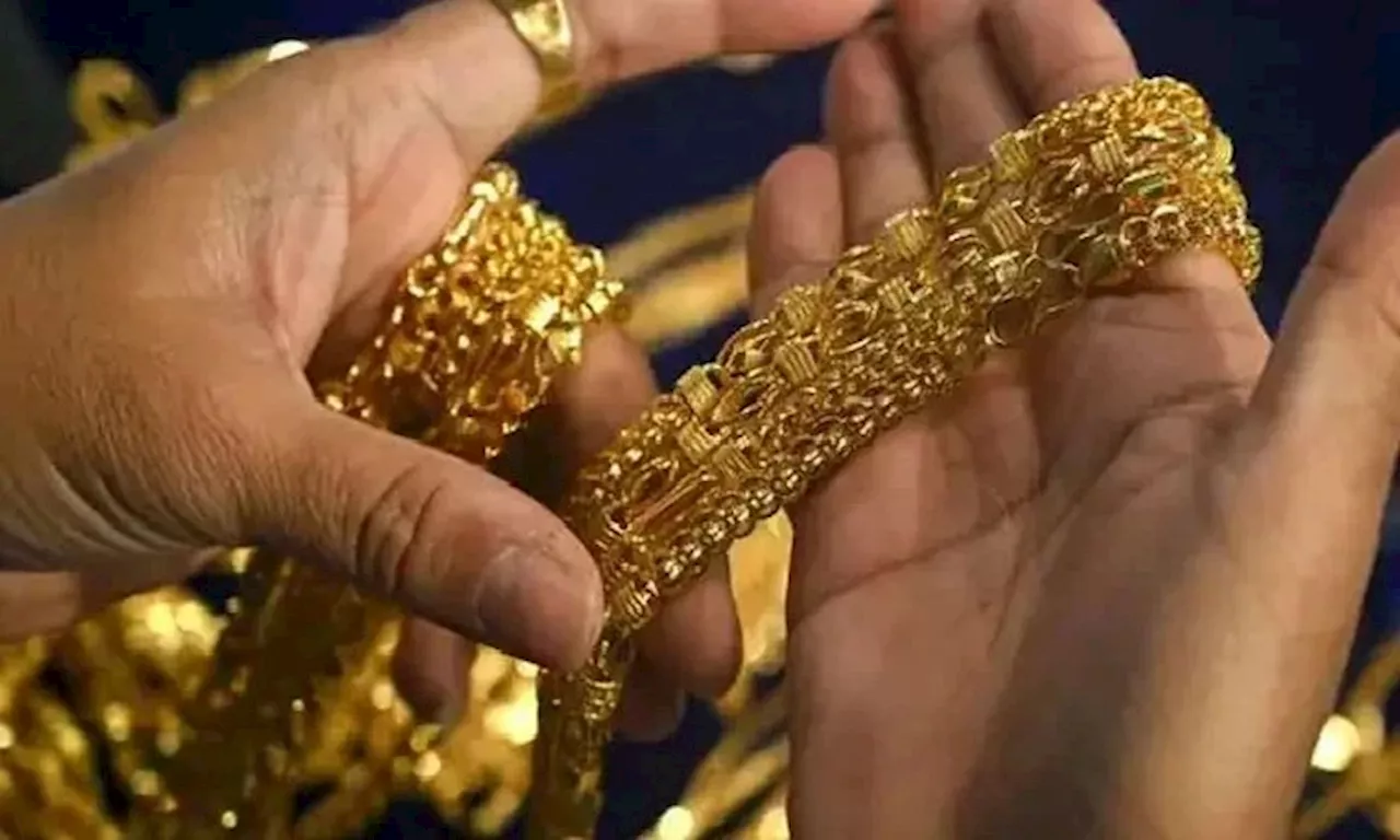 Gold prices witness a rise in local, global markets