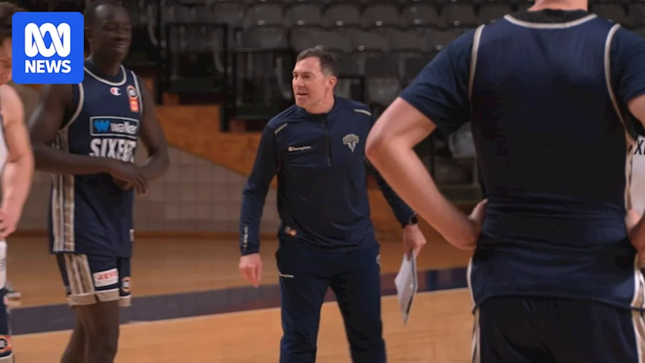 NBL coach Mike Wells aims mid-court training tirade at Adelaide 36ers basketballers ahead of Sydney Kings clash