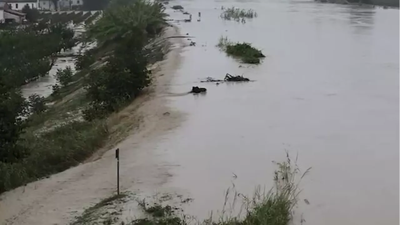 Maltempo in Emilia-Romagna, la piena del Senio minaccia il Ravennate