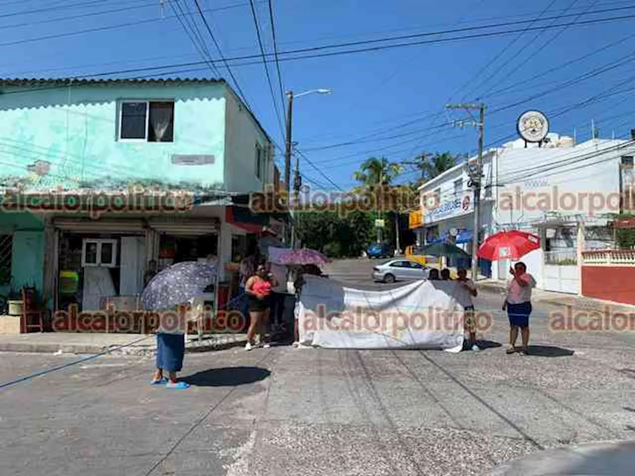 Llevan 5 días sin luz en colonia Ricardo Flores Magón, en Boca del Río