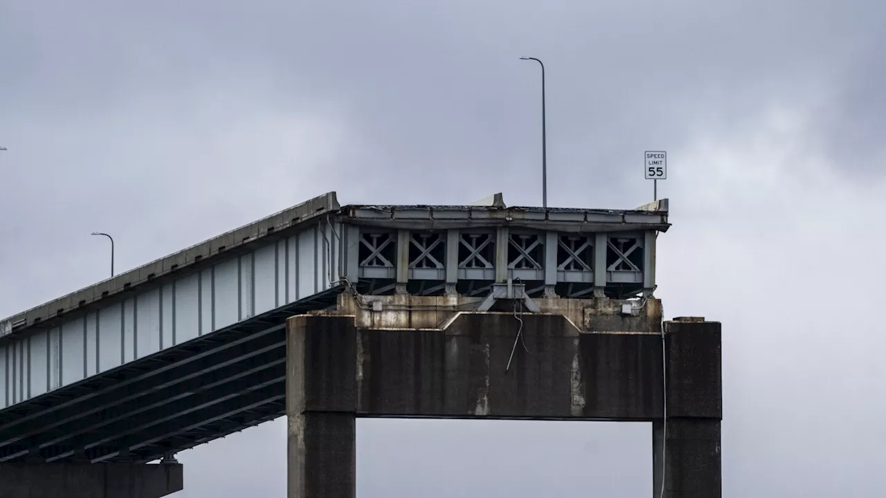 Road work inspector who leaped to safety during Baltimore bridge collapse to file claim