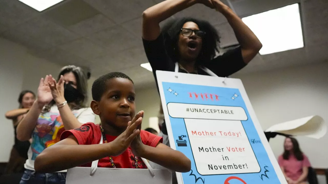 Young students protest against gun violence at Georgia Senate meeting