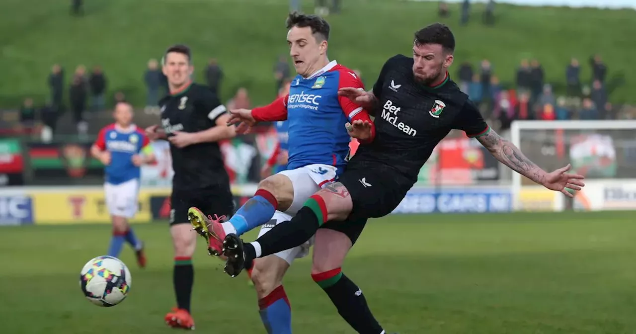 Big Two showdown between Glentoran and Linfield features in latest round of BBC live streamed Irish Premiership games