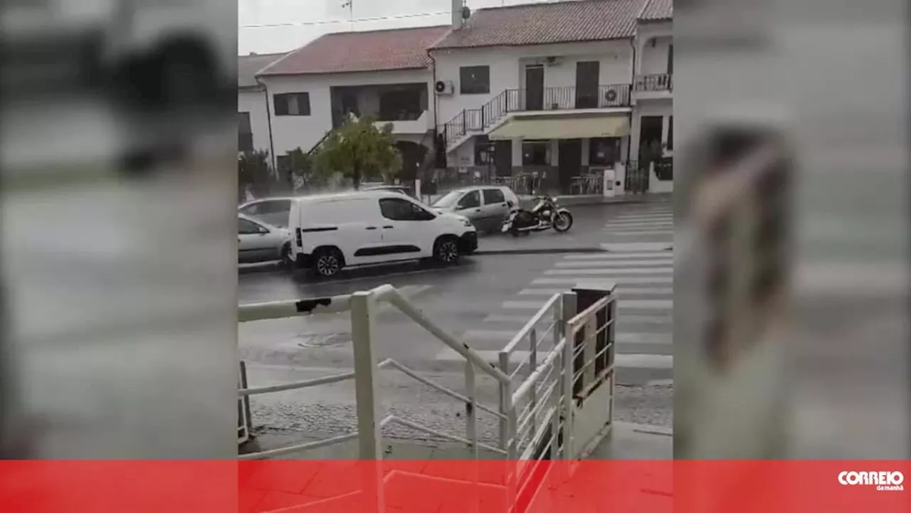 Imagens mostram queda de granizo em Freixo de Espada à Cinta