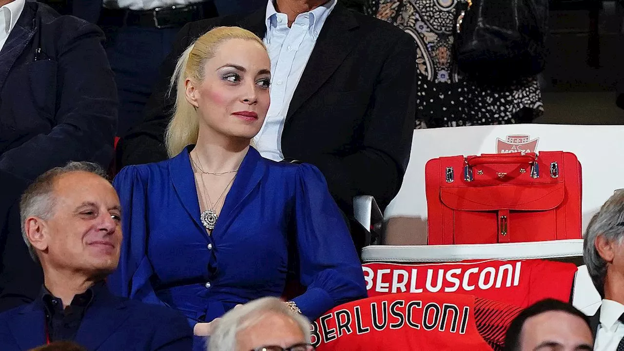 Marta Fascina compra casa dai figli di Berlusconi: 250 mq per 1,2 milioni a Milano 2. Ci abiterà il fratello Claudio