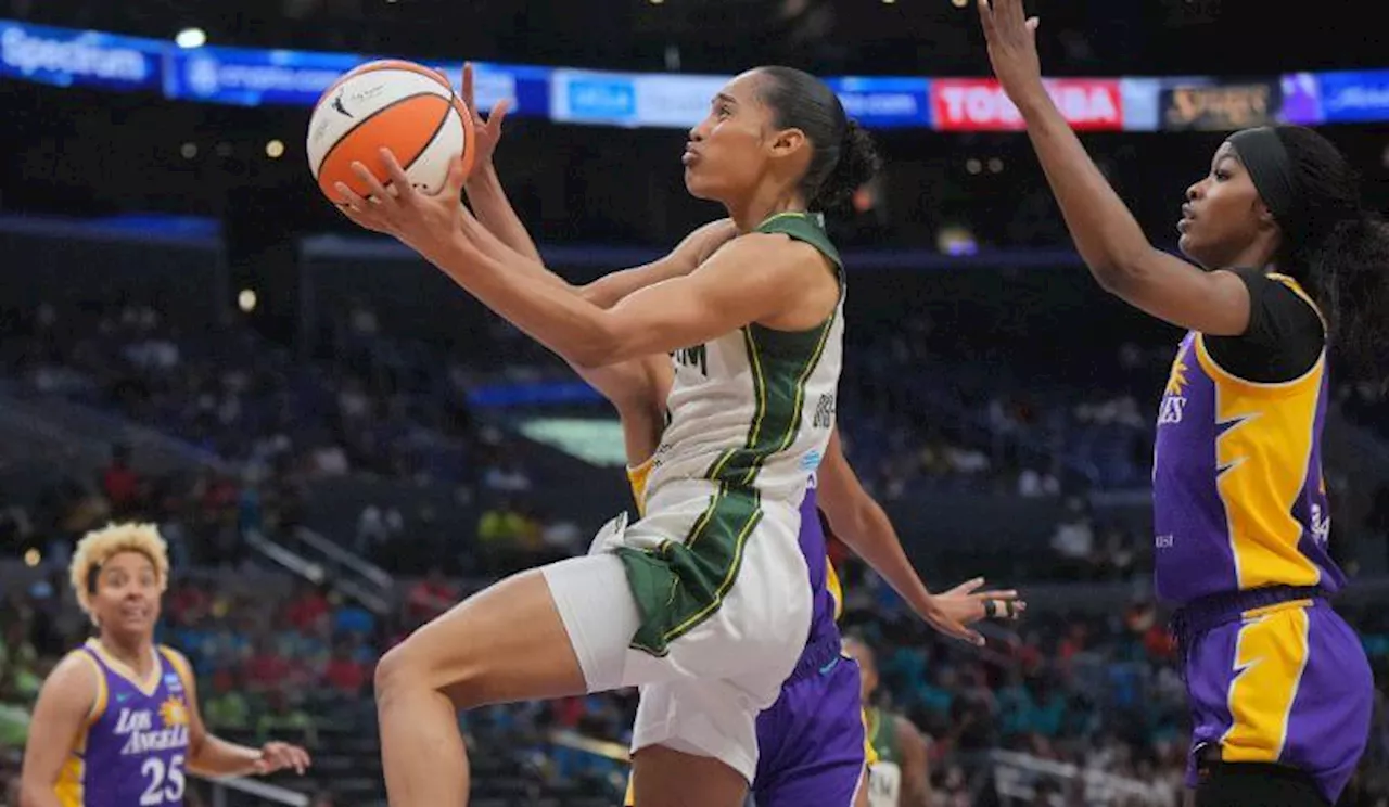 Storm vs Mercury Predictions, Picks & Odds for Tonight’s WNBA Game