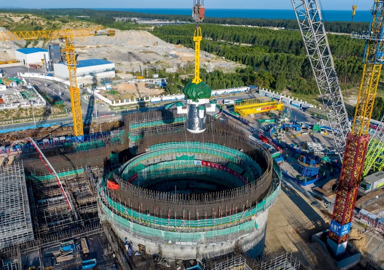 Czechs to develop small nuclear reactors with Rolls-Royce