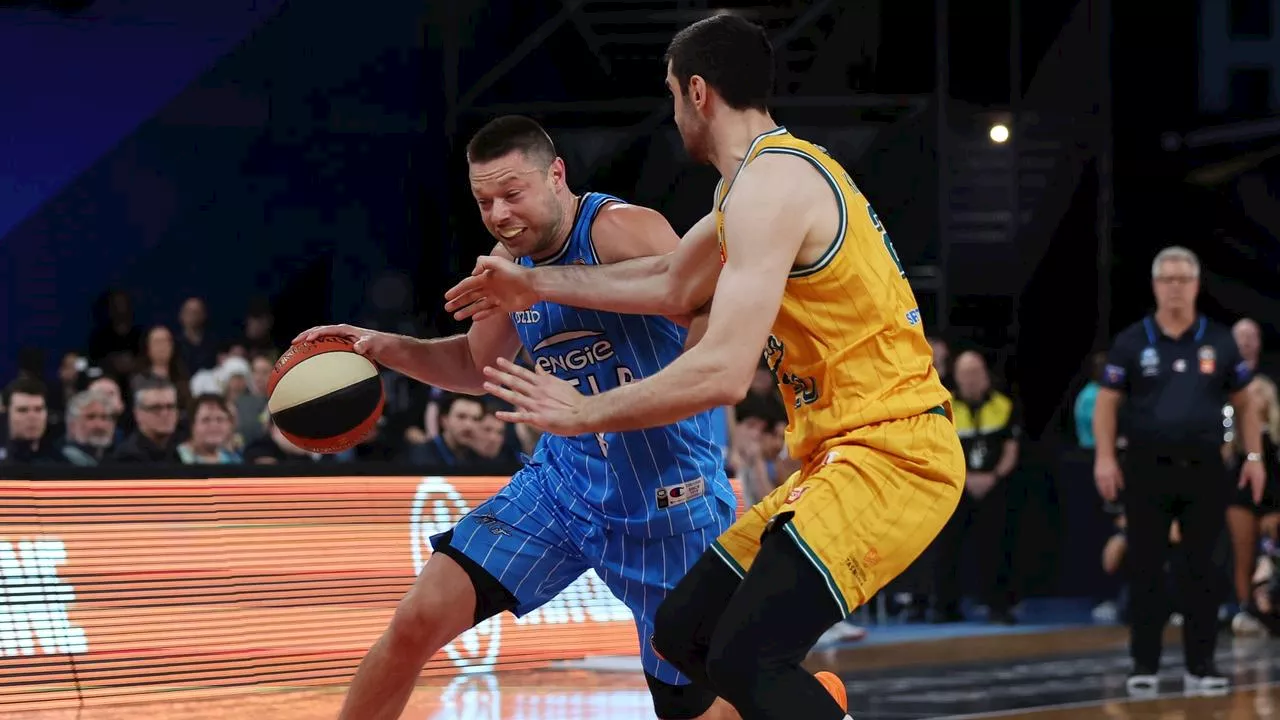 Delly makes amends for Grand Final pain with first-up revenge win over NBL champs