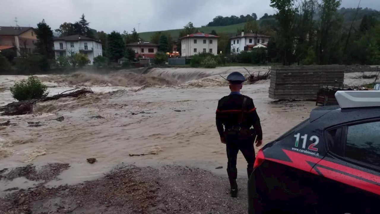 Maltempo in Emilia Romagna: inondazioni a Faenza e Castel Bolognese, frane a Bologna