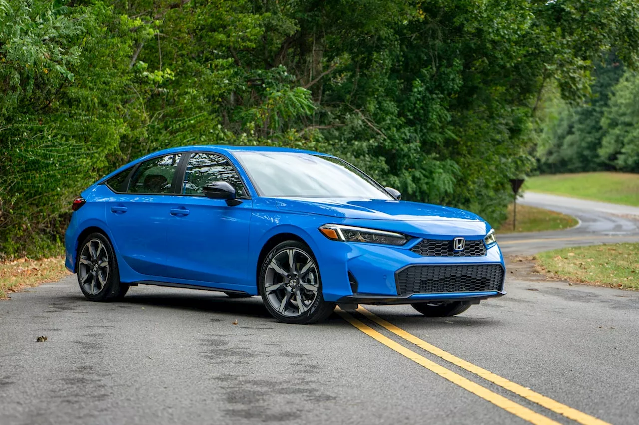 Innovative hybrid system brings a new level of efficiency to the Honda Civic Hatchback