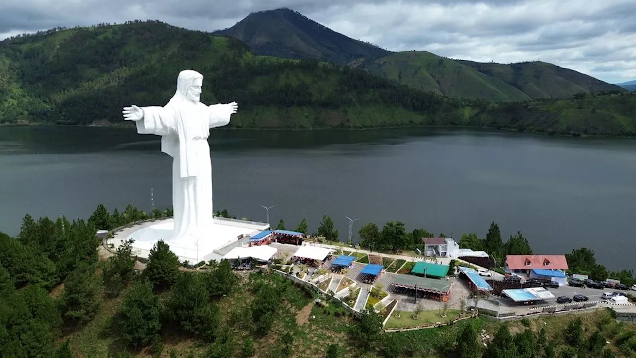 Patung Yesus Tertinggi di Dunia Berada di Samosir, Daya Tarik Wisata Danau Toba