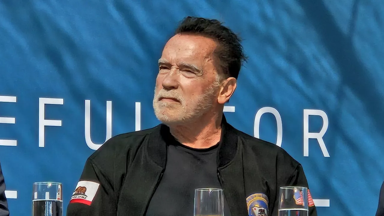 Schwarzenegger zu Gast bei BMW - Arnie lüftet bei Besuch in OÖ altes Familien-Geheimnis