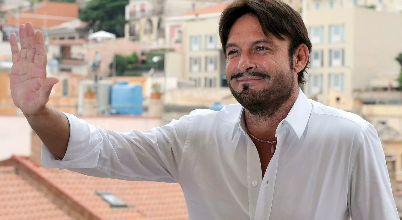 Totò Schillaci, riaperta la camera ardente nello stadio di Palermo: domani i funerali