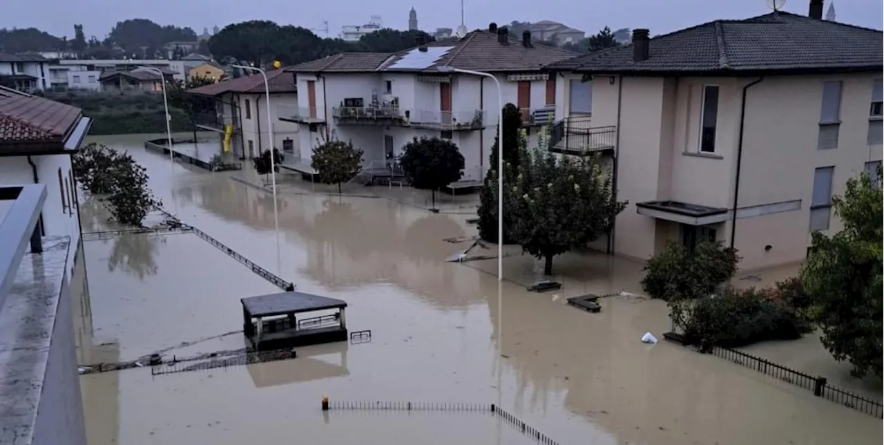 A causa delle alluvioni molti treni sono stati cancellati