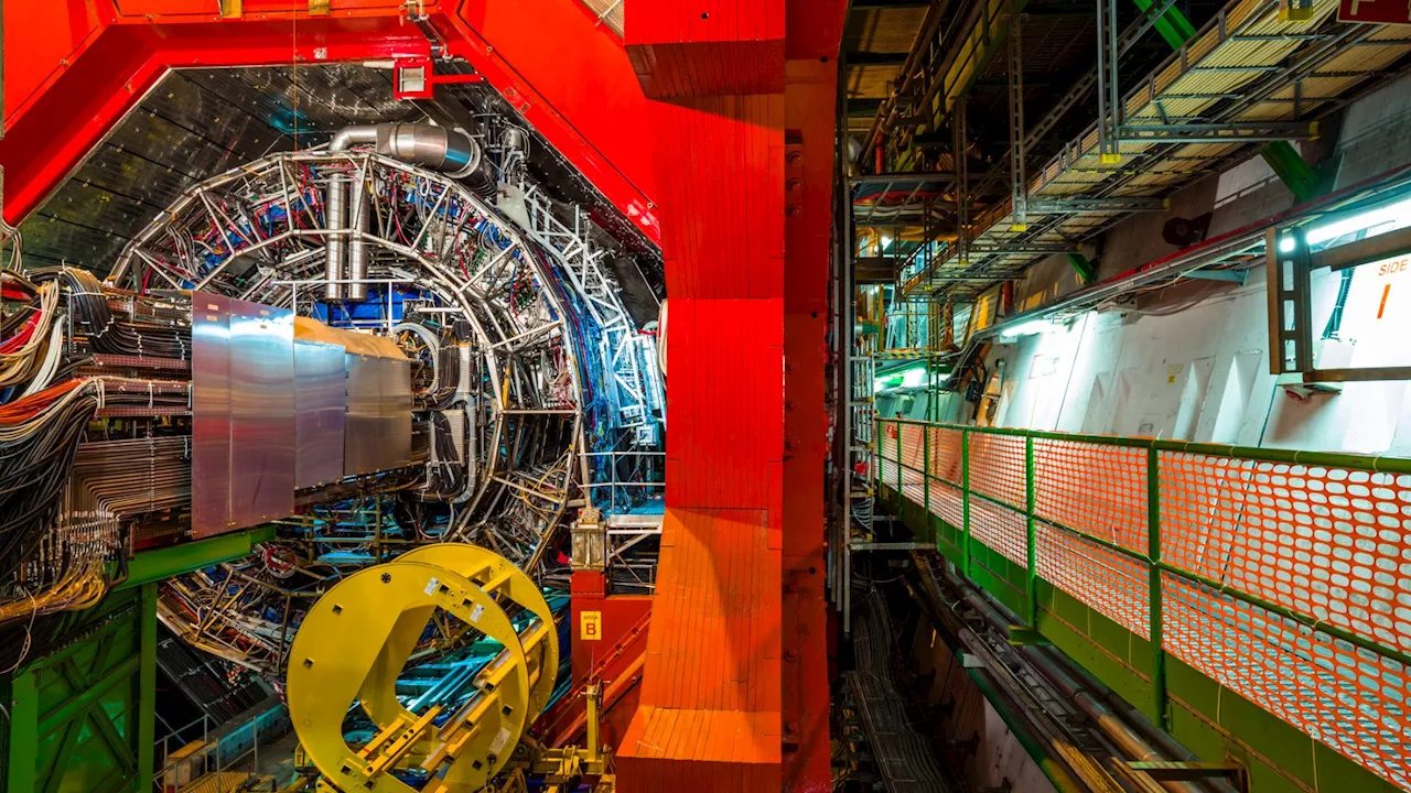 World’s largest particle accelerator LHC finds entanglement in pairs of top quarks