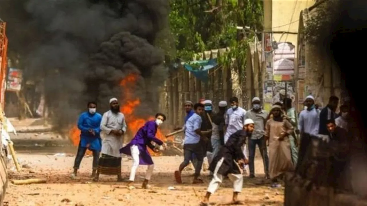 Bangladesh News: बांग्लादेश हिंसा में नौ अल्पसंख्यकों की मौत, 69 पूजा स्थलों पर तोड़फोड़; सामने आए चौंकाने वाले आंकड़े