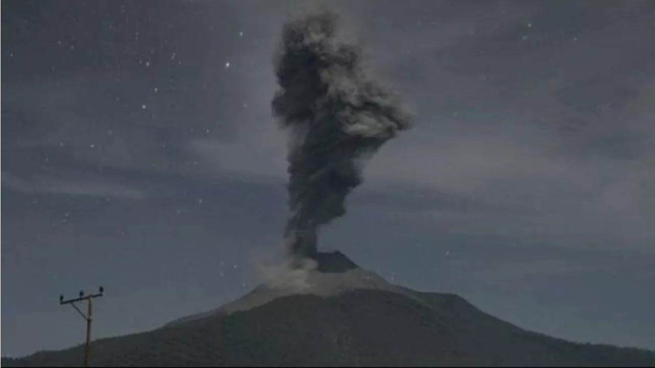 Gunung Lewotobi Laki-Laki Erupsi Lagi, Kolom Abu Mencapai 700 Meter