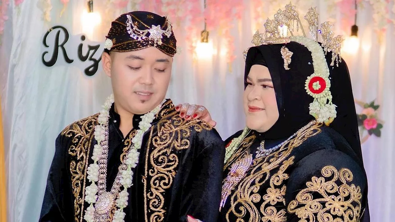 Gaya Atlet Angkat Besi Nurul Akmal Saat Menikah, Tampil Cantik dengan Pakaian Adat Jawa