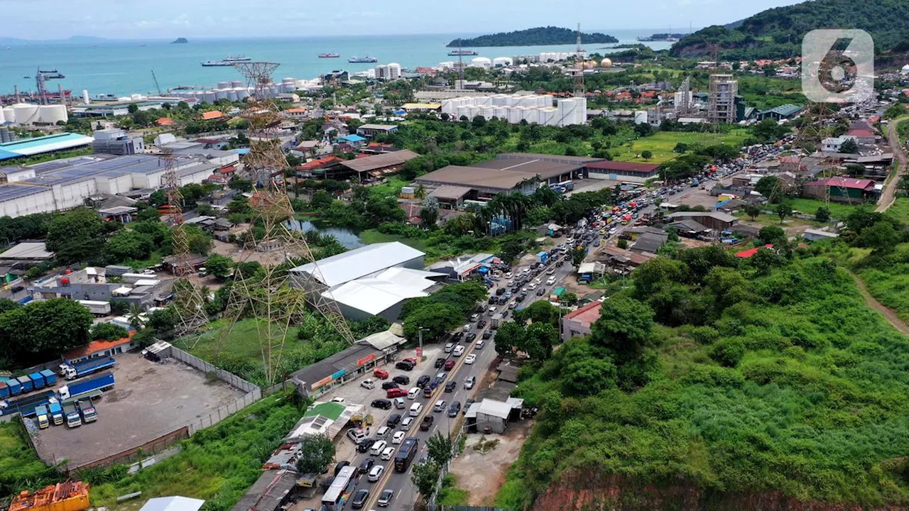 Soroti Macet Horor di Puncak, Sandiaga Uno Khawatir Kunjungan Wisata Anjlok dan UMKM Merana