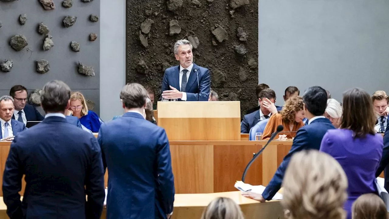 Emotionele Schoof vindt kritiek op zijn rol 'buitengewoon pijnlijk' • PVV: ik hou er aan vast