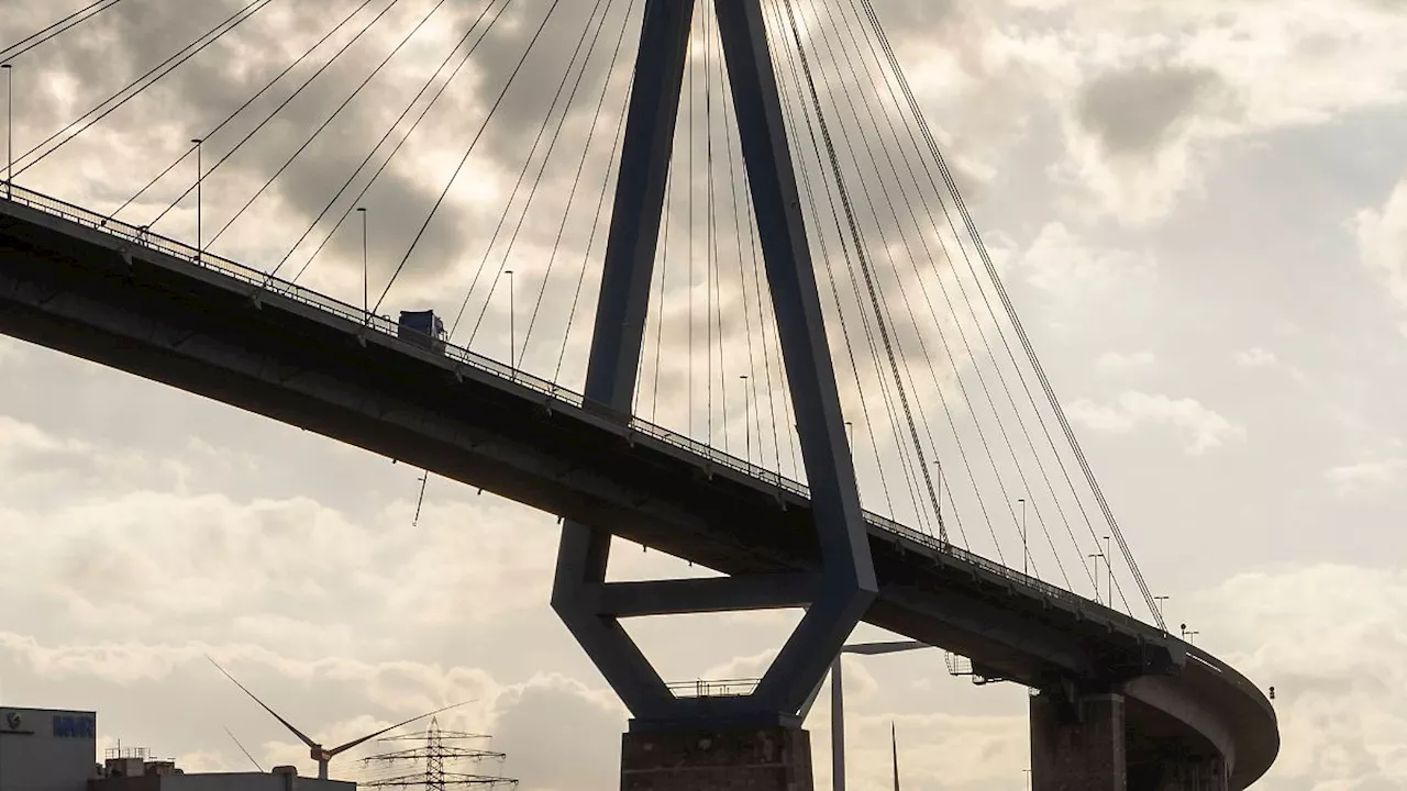 Lebt die Totgesagte länger?: Die Köhlbrandbrücke wird 50 und bröckelt