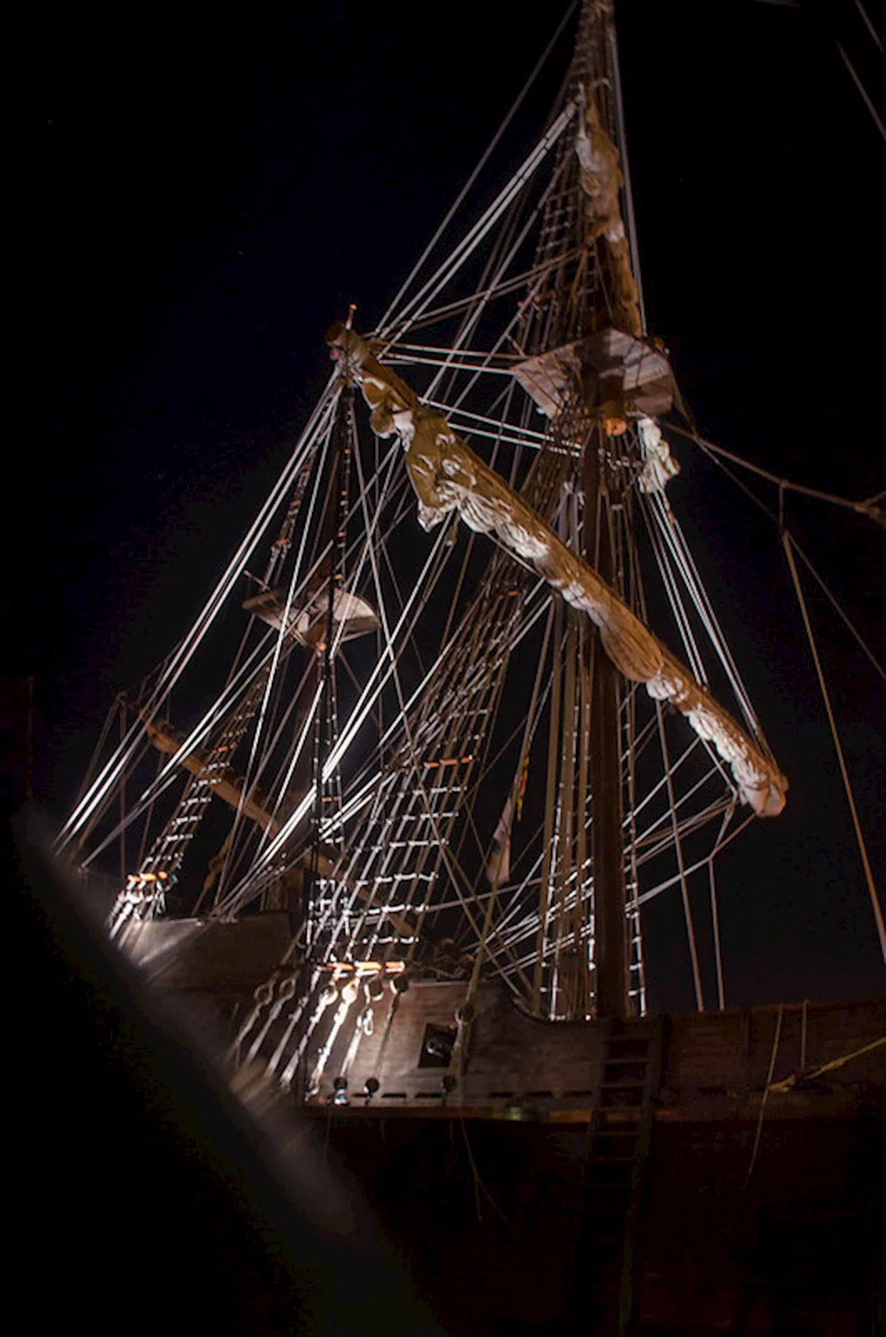 Missed Connection: Boomerang Pirate Ship Cruise