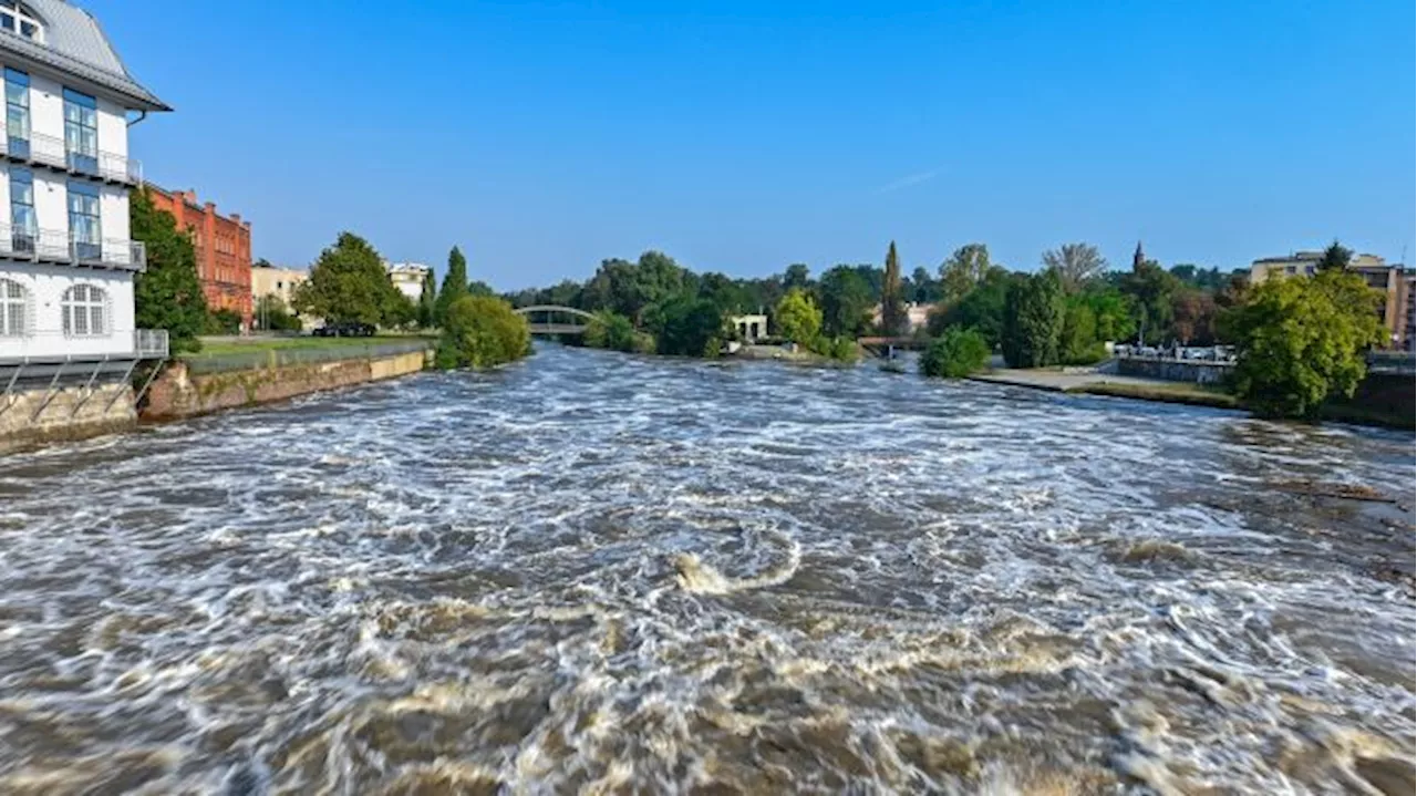 Niedrigste Hochwasser-Alarmstufe an Teilen von Oder und Neiße ausgerufen