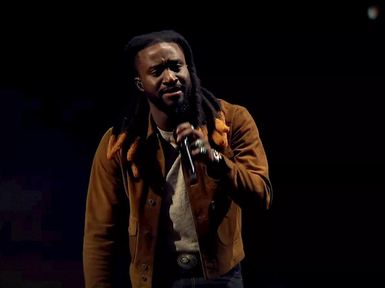 Watch Shaboozey’s Intimate Performance of ‘Highway’ on ‘Colbert’