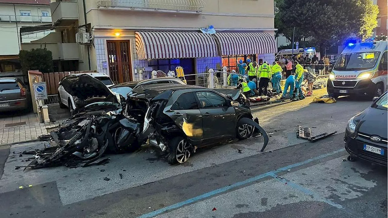 Horror auf Toskana-Klassenfahrt: Auto rast zwei Schülerinnen aus Duisburg tot