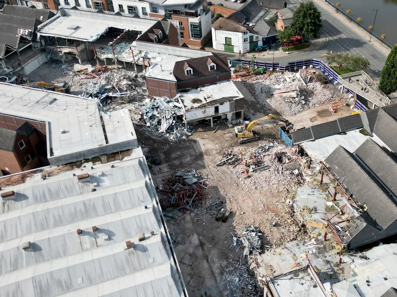 Sleepless nights for residents due to noisy Shrewsbury town centre demolition work