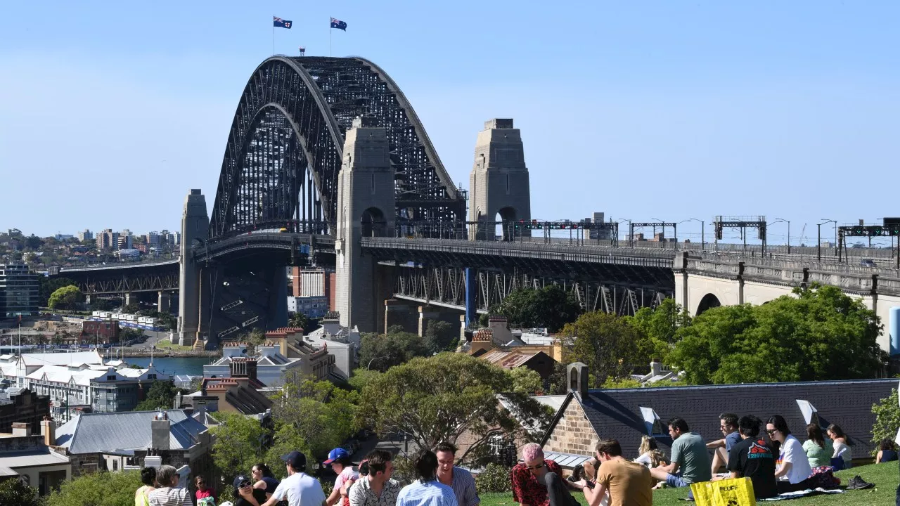 Australia’s population surpasses 27 million